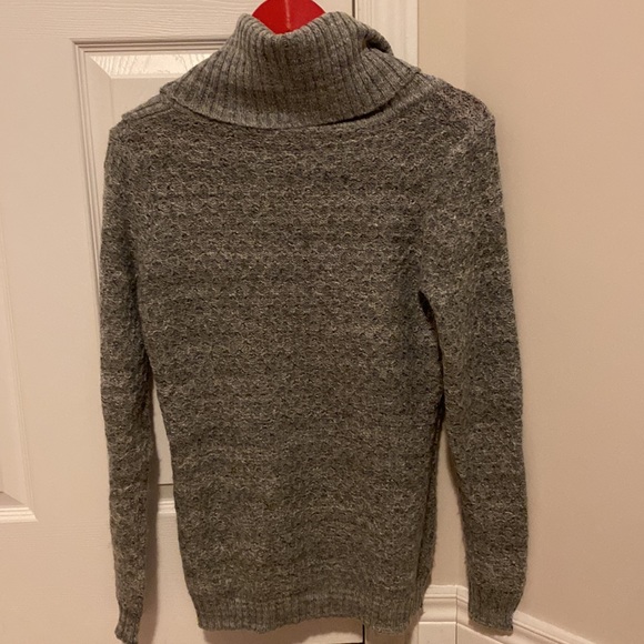 Grey knit sweater - Picture 4 of 4
